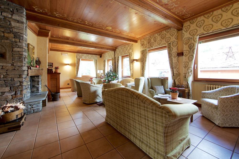 Hotel Croux กูร์มาเยอร์ ภายนอก รูปภาพ